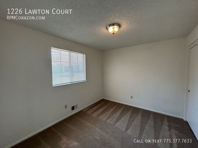 Building Photo - 1226 Lawton Ct