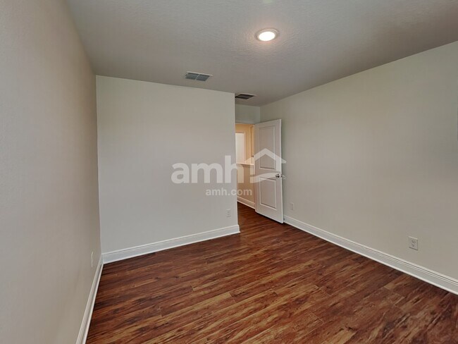 Building Photo - 2793 Ponds Trl