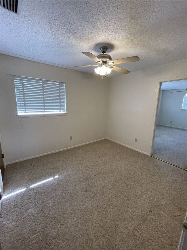 Building Photo - Bossier City LA 4 bed 3 bath for lease | C...