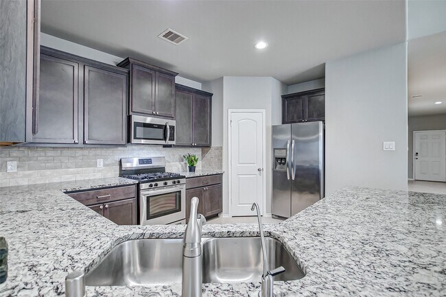Building Photo - 23819 Padova Gardens Dr