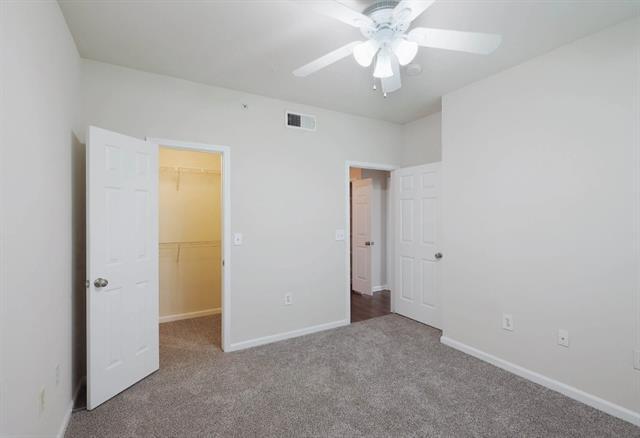 Building Photo - 10505 S I-35 Frontage Rd