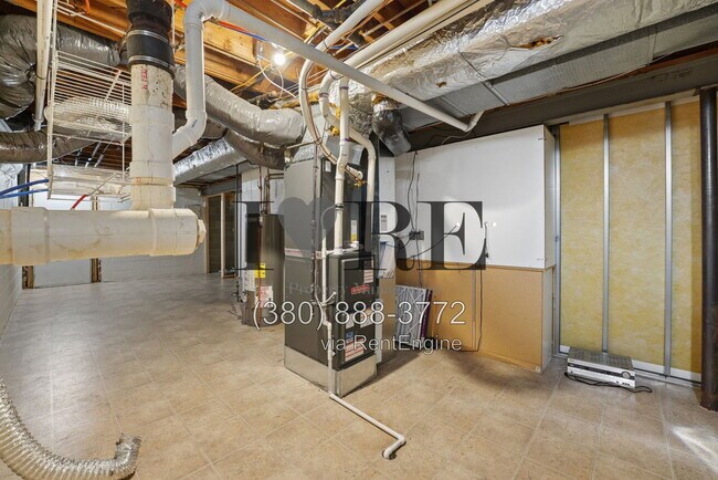 Building Photo - 10 Buckeye Blvd