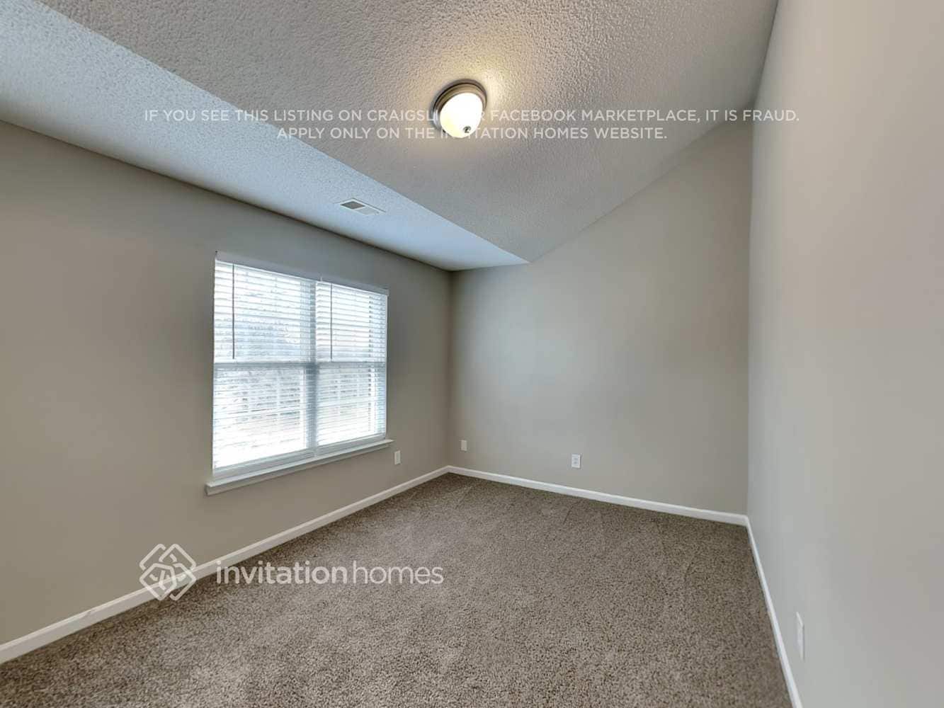 Building Photo - 10324 Covingtonwood Dr