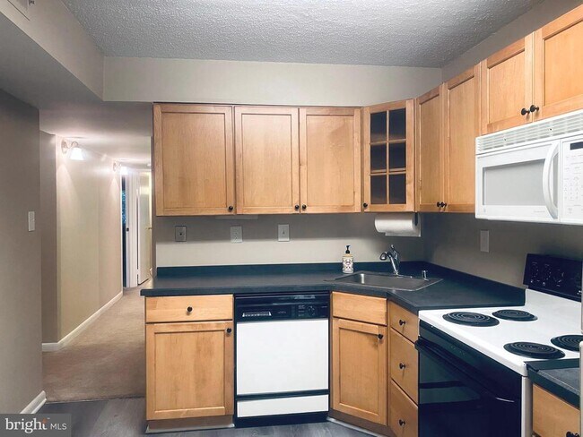 Building Photo - 11723 Karbon Hill Ct
