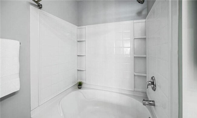 Building Photo - Dream Home in Pooler