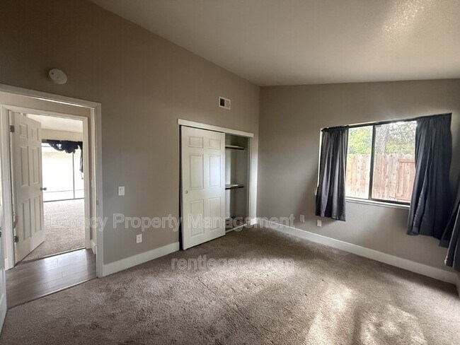Building Photo - 7059 Sprig Dr