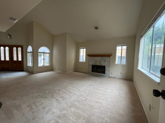 Living space - 2419 Clark Ln