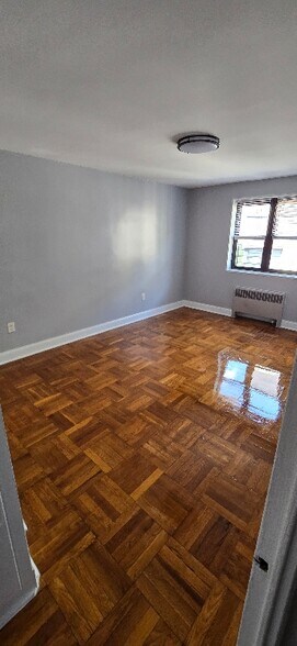 Building Photo - 56 S Munn Ave