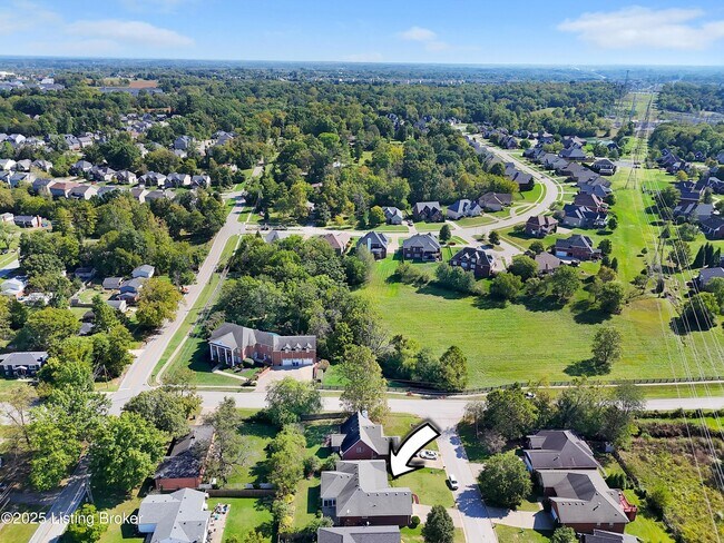 Building Photo - 12611 Bernay Pl