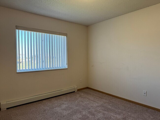 Building Photo - 4431 Calico Dr S