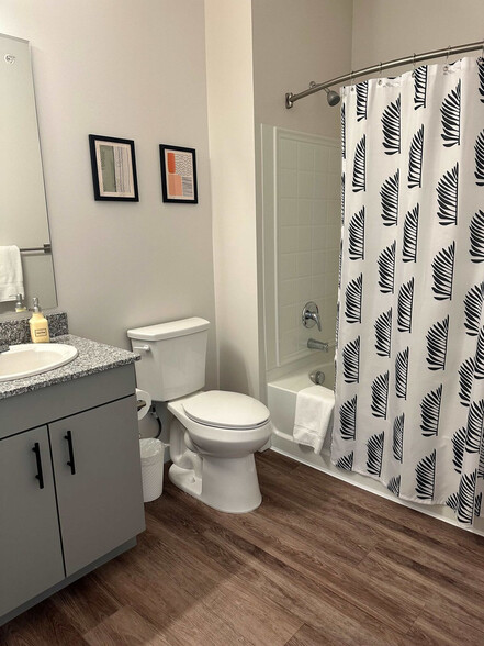 Building Photo - 1001 Marshall Ave