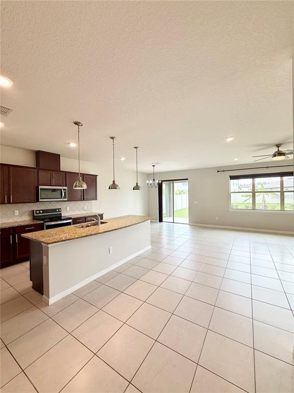 Building Photo - 10843 Rolling Moss Rd