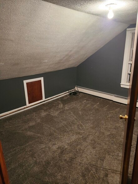 Bedroom 2 - 17 School St