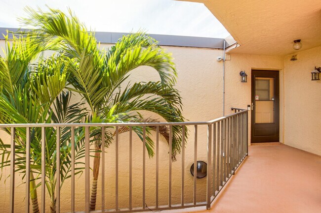 Building Photo - 12491 McGregor Blvd