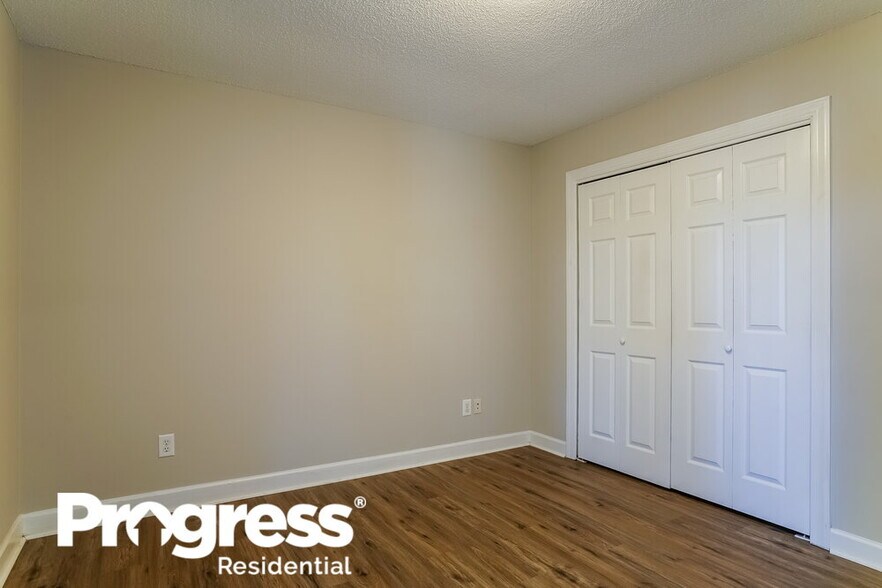 Building Photo - 602 Coventry Dr