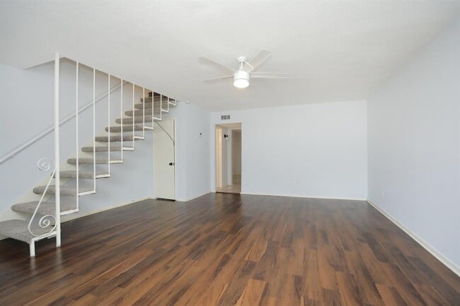 Building Photo - 8202 Fondren Rd