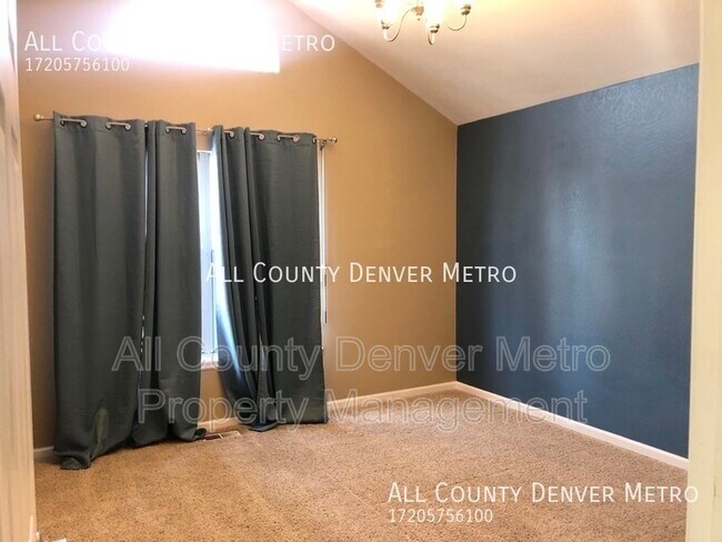 Building Photo - 380 Elati St