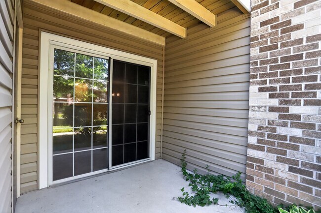 Building Photo - 1 Bed, 1 Bath Condo In Desirable Blue Bell Community!