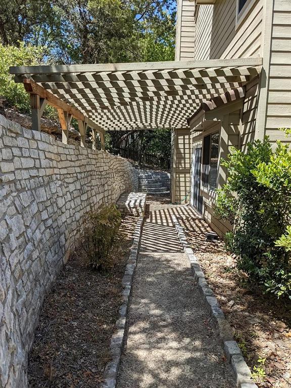 Building Photo - 5907 Balsam Hollow