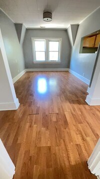 Building Photo - Beautiful Apartment – Peaceful and Spacious Living