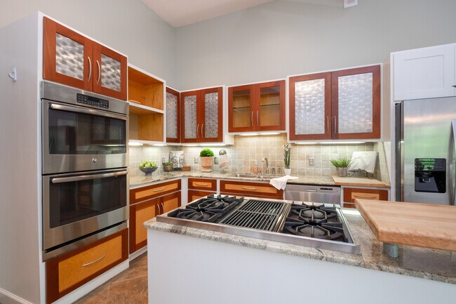 Building Photo - 222 Frazier Ln