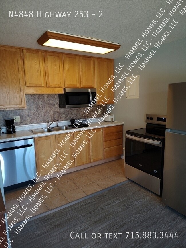Building Photo - N4848 WI-253 Trunk