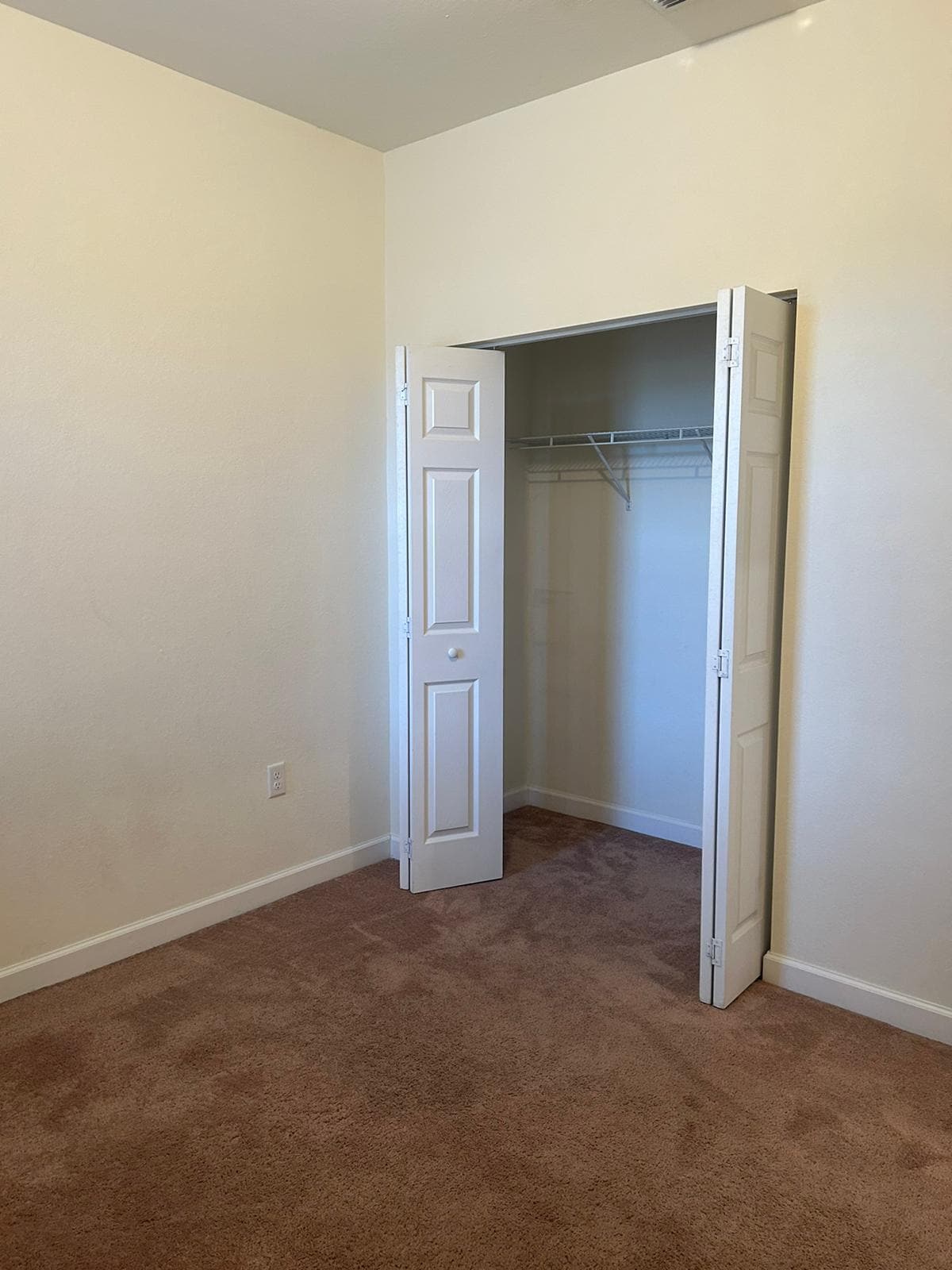 Building Photo - 9332 W 33rd Ln