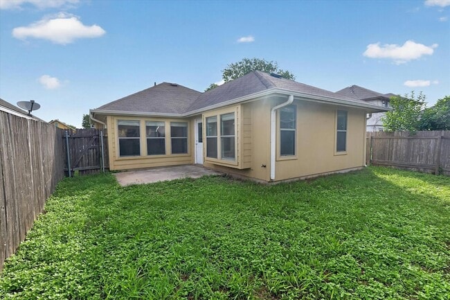 Building Photo - 15111 Parrish Ln