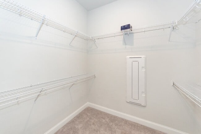 Building Photo - 214 Narrowleaf Ave