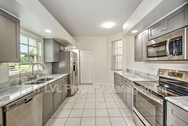 Building Photo - 8658 Patty Berg Ct