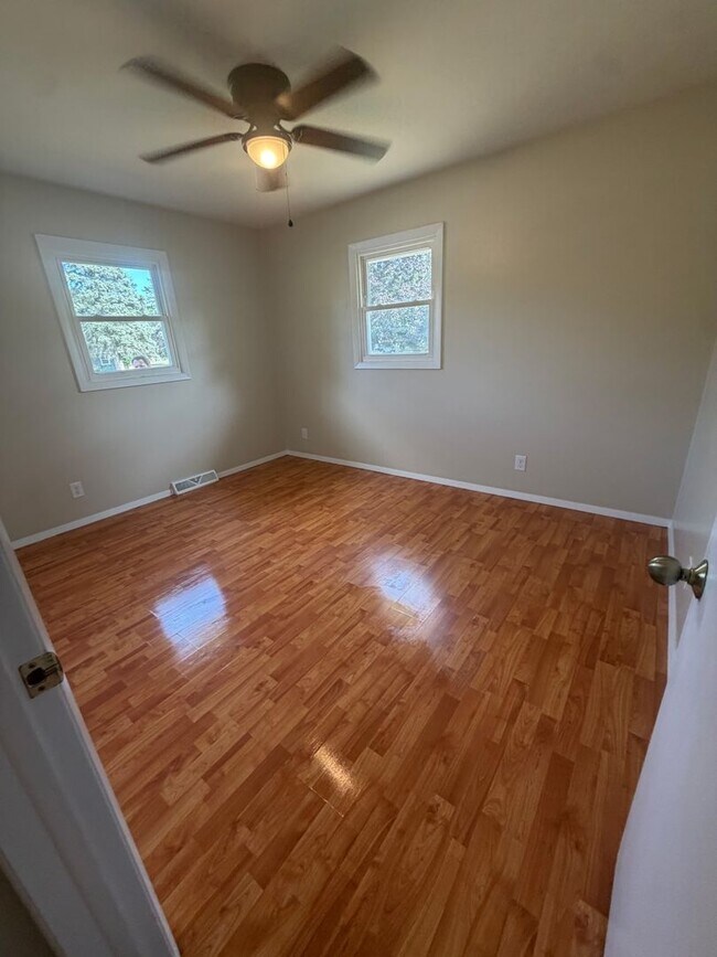 Building Photo - Beautifully renovated ranch home.