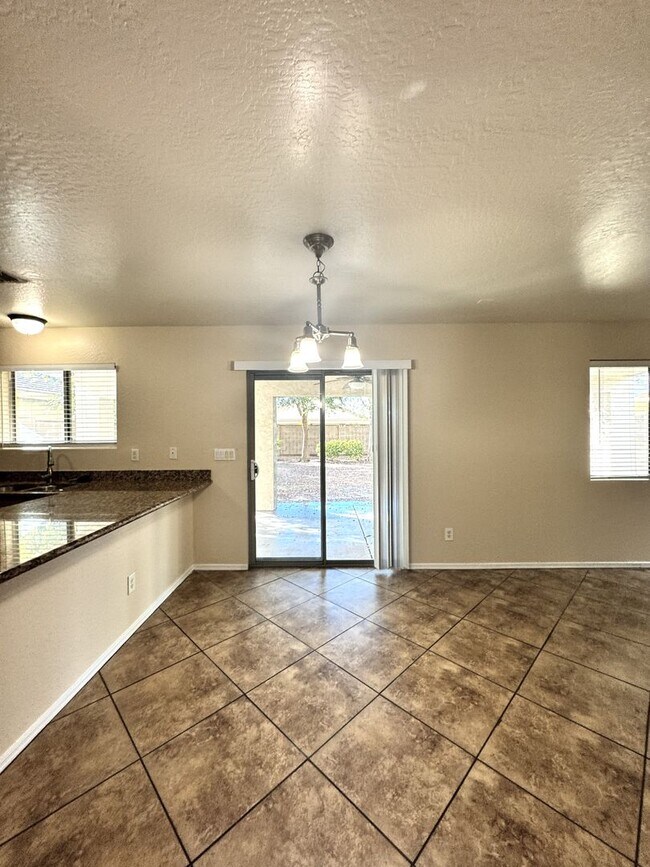 Building Photo - ***MOVE IN SPECIAL: $300 OFF MOVE IN -4 BEDROOM HOME IN TUSCANO