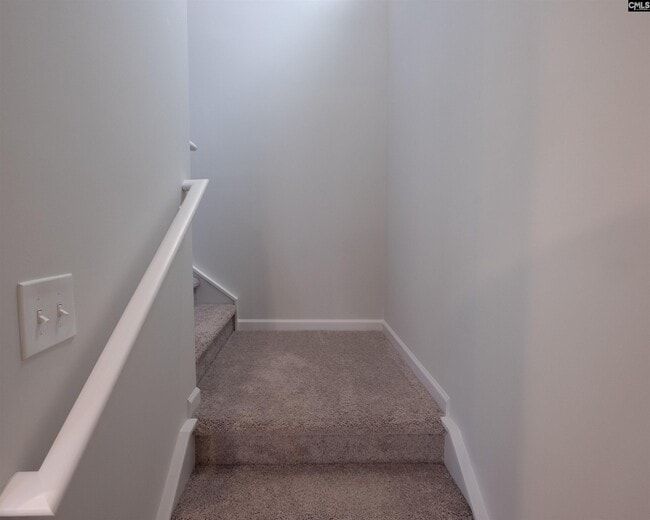 Building Photo - 1062 Begonia Dr