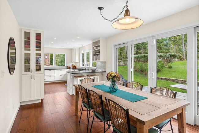 Building Photo - 156 Suffolk St