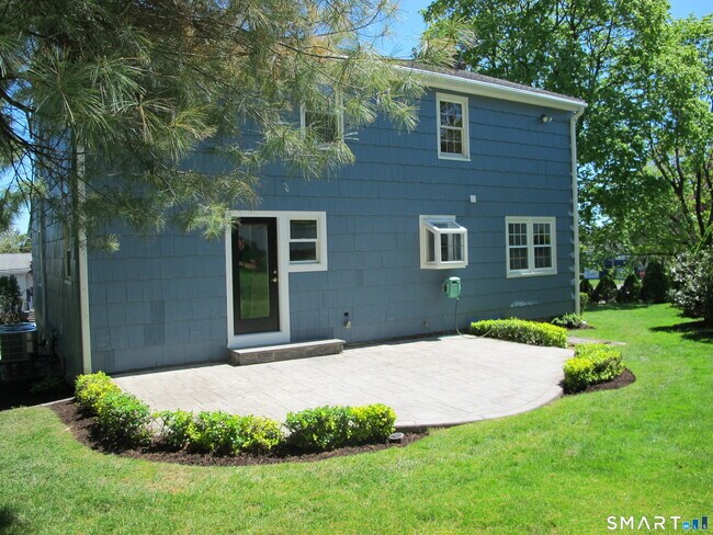 Building Photo - 22 Hastings Ln