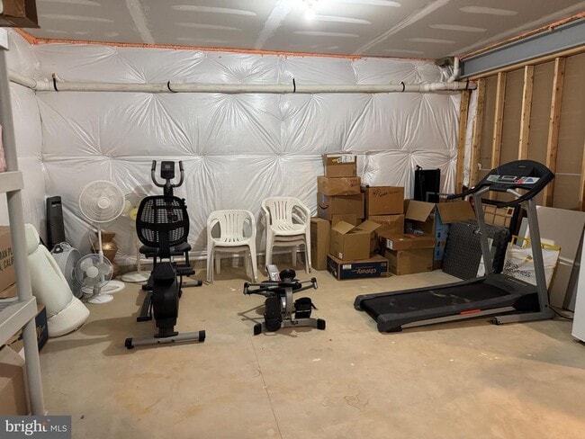 Building Photo - 125 Maggie Ln