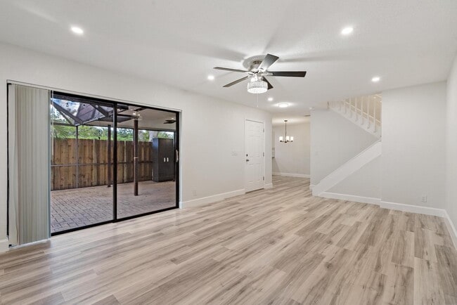 Building Photo - 7780 Courtyard Run W
