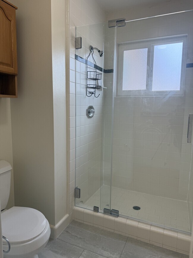 Building Photo - 964 Dawnview Ct