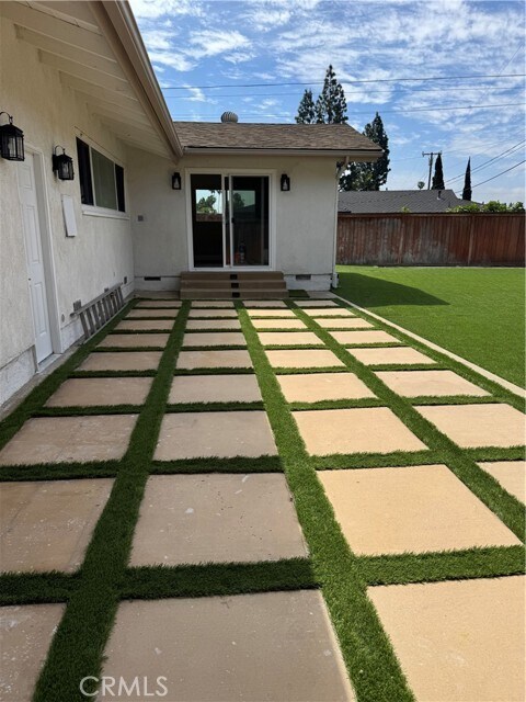 Building Photo - 11596 Bart Dr