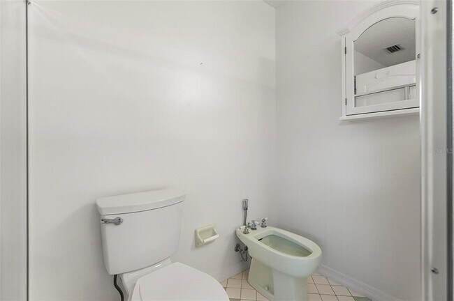 Building Photo - 20 Conley Ct