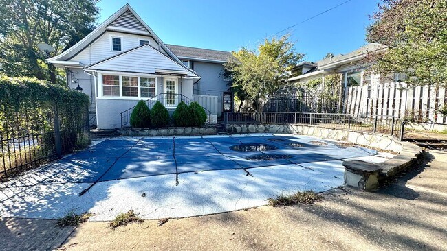 Building Photo - Timeless Two-Story Home with Modern Comfor...