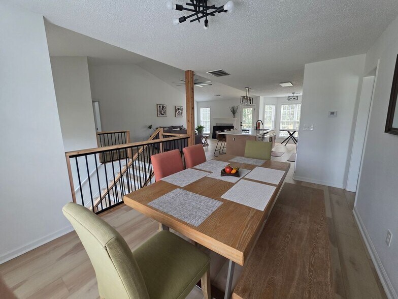 Building Photo - 1222 Paiute Ct