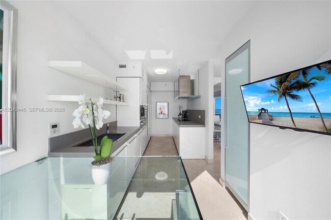 Building Photo - 4779 Collins Ave