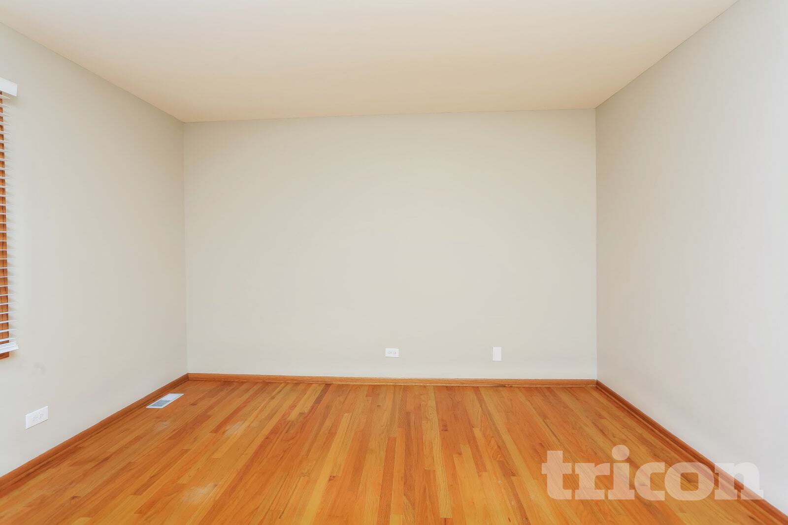 Building Photo - 5004 Lake Dawnwood Dr
