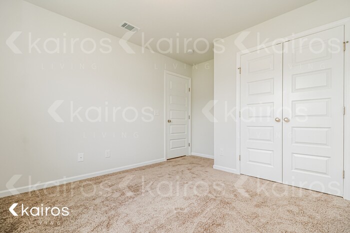 Building Photo - 104 Scots Pne Ct