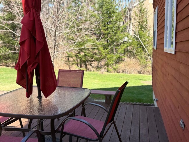 Building Photo - Meticulously Maintained 3BD/2.5BA Home in Quiet Westbrook Neighborhood!