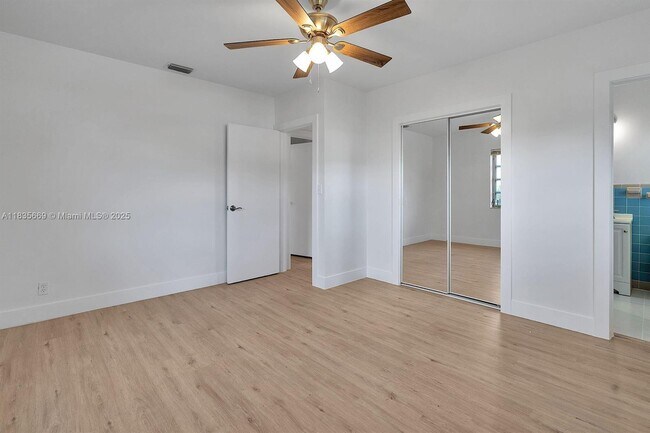 Building Photo - 1751 12th Ct N