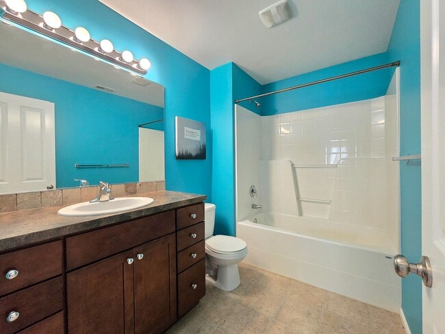 Building Photo - 4 Bedroom Home with Lake Views - Pet Friendly - 1/2 off 1st Months rent!