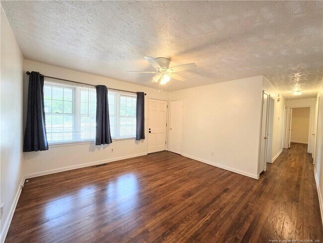 Building Photo - 5340 Docia Cir