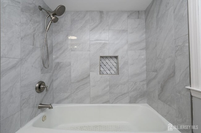 Building Photo - 408 David St